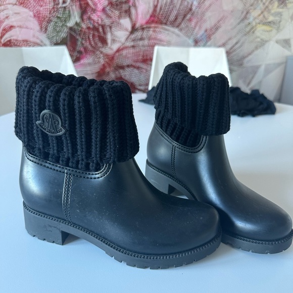Moncler rubber crochet rain/snow boots - Picture 1 of 4